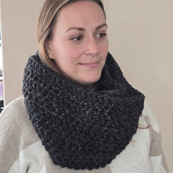 Infinity Scarf - Picture 1 of 1